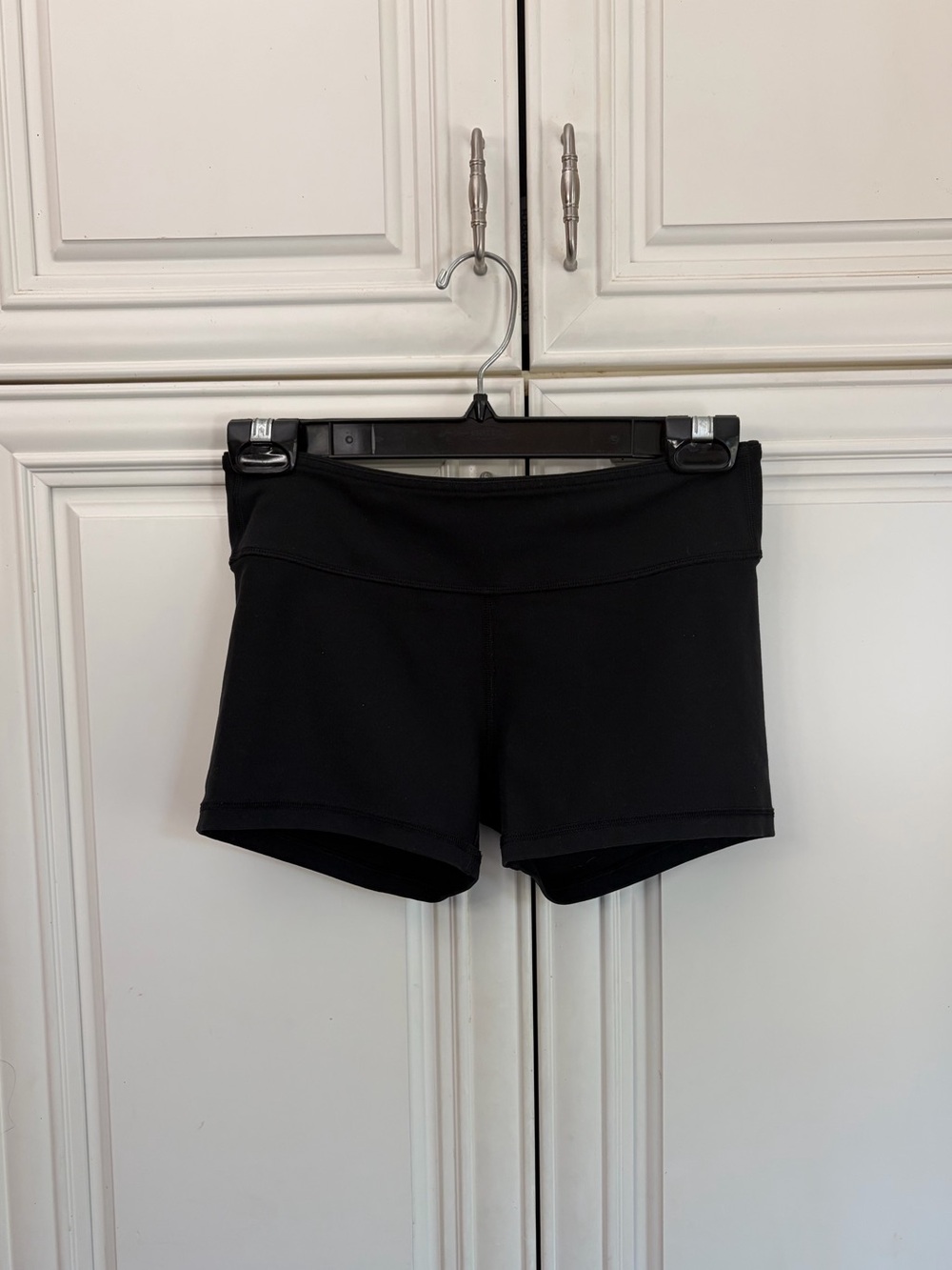 Ivivva by Lululemon reversible girls luon shorts